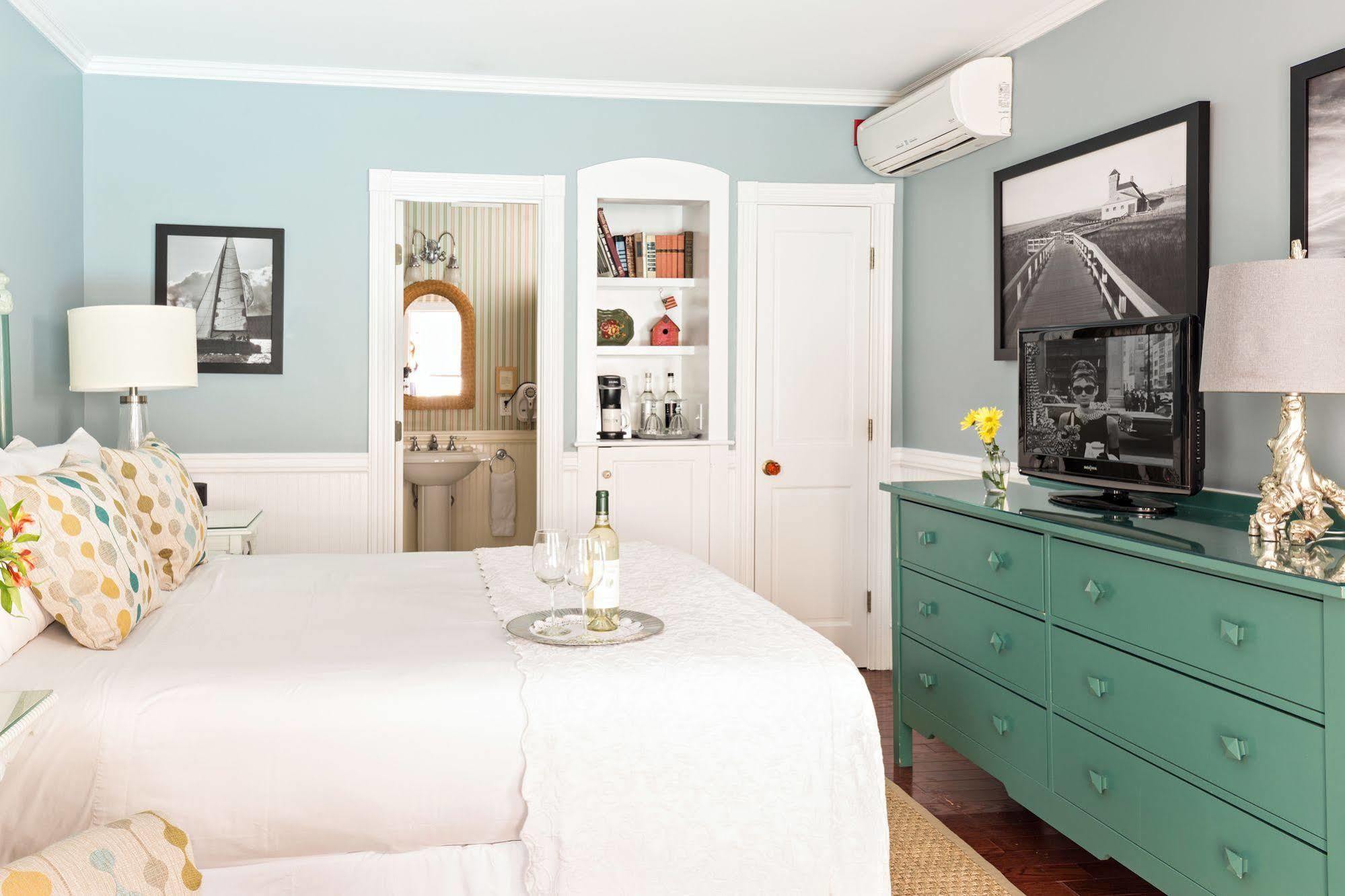 Brass Key Guesthouse Adults Only Provincetown Exterior photo